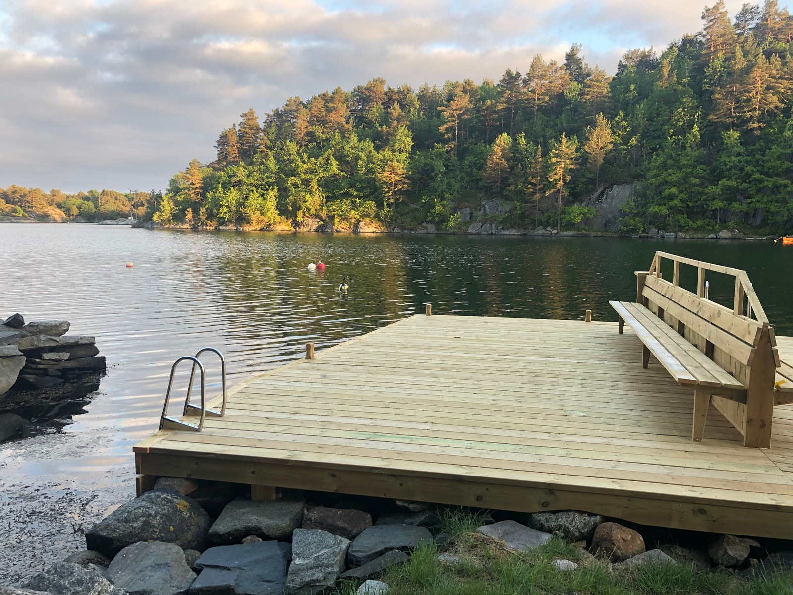 Tilgang på brygge (delt bruk), båtplass ved leie av båt Galleribilde