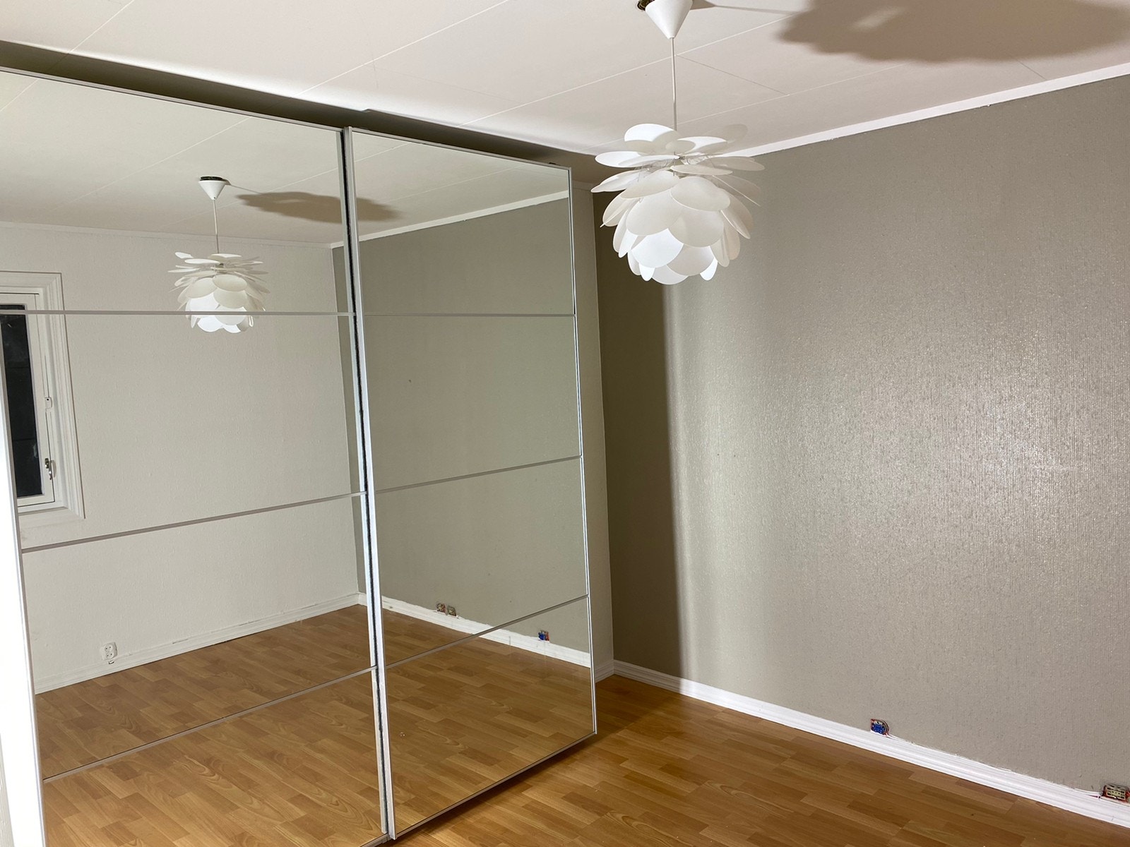 Garderobe sov 1 Galleribilde