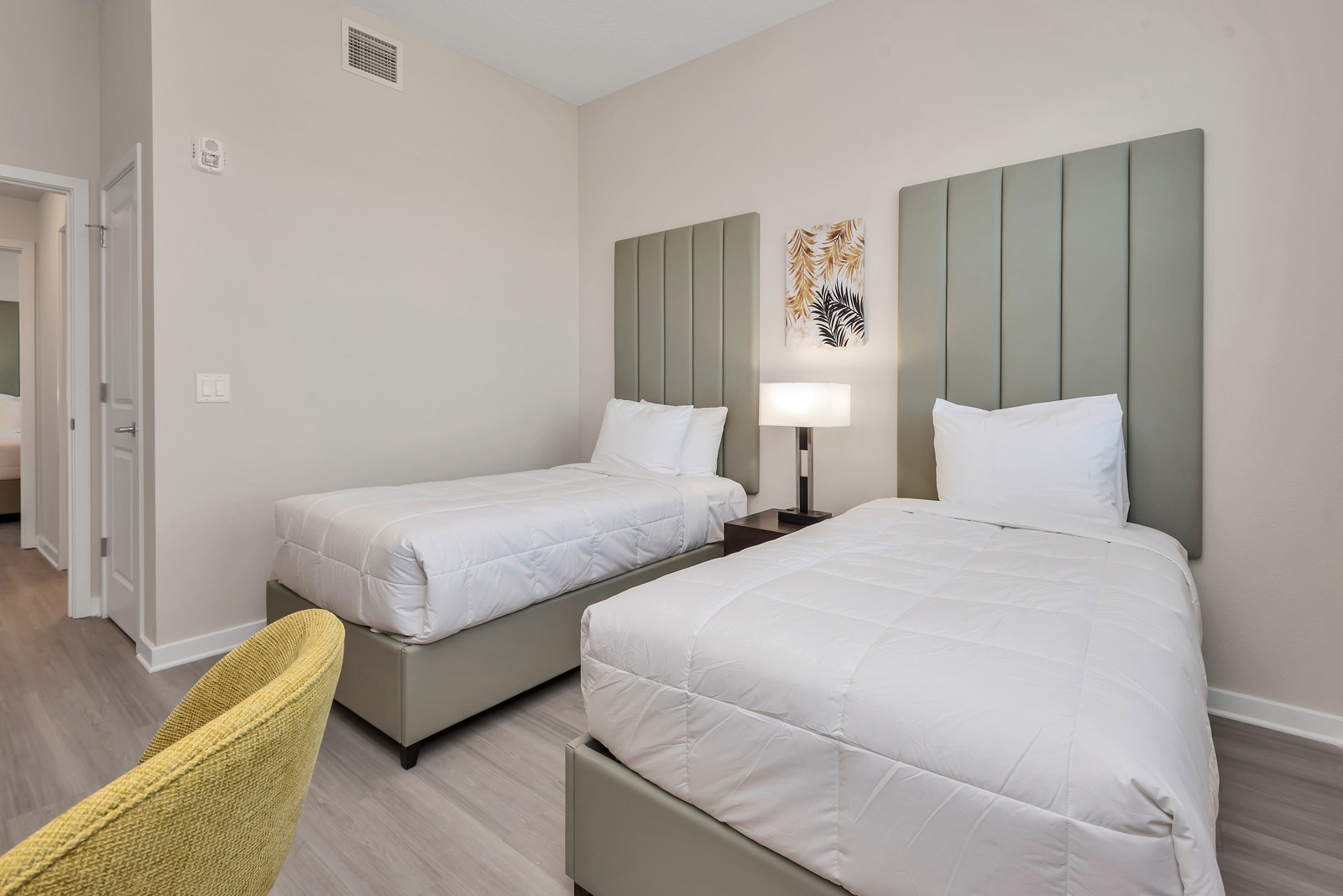 Soverom 2 single beds Galleribilde