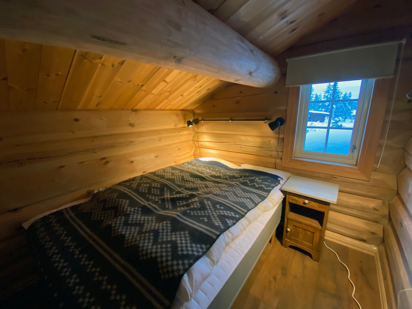 Soverom 2 i 2. etasje. Dobbeltseng på 150 centimeter. Galleribilde