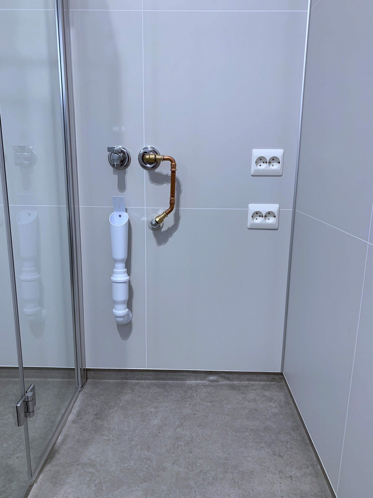 Opplegg for vaskemaskin / tørketrommel. Miele kombi vaks/tørk inkludert. Galleribilde