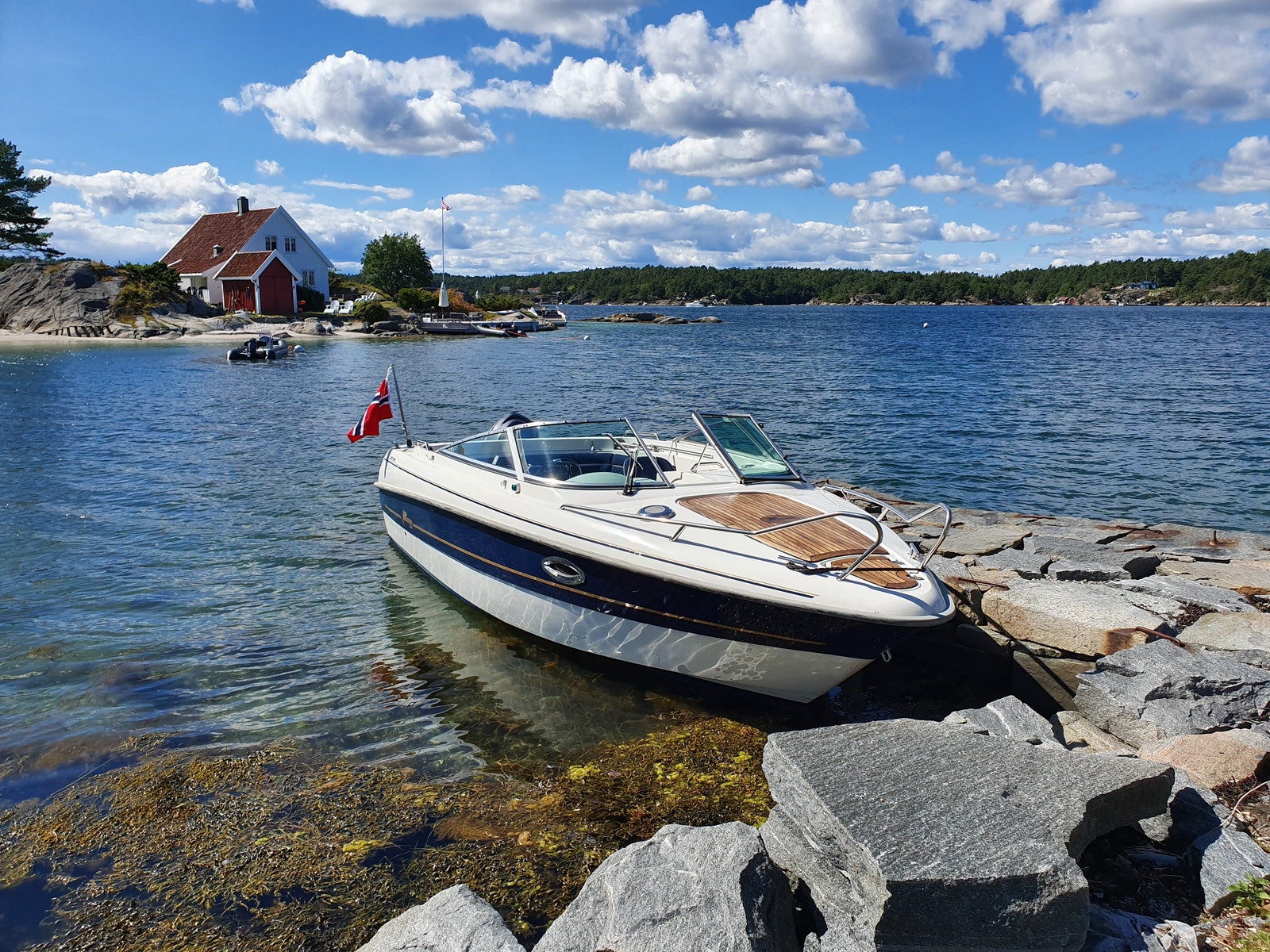 Båten som er inkludert i prisen Galleribilde