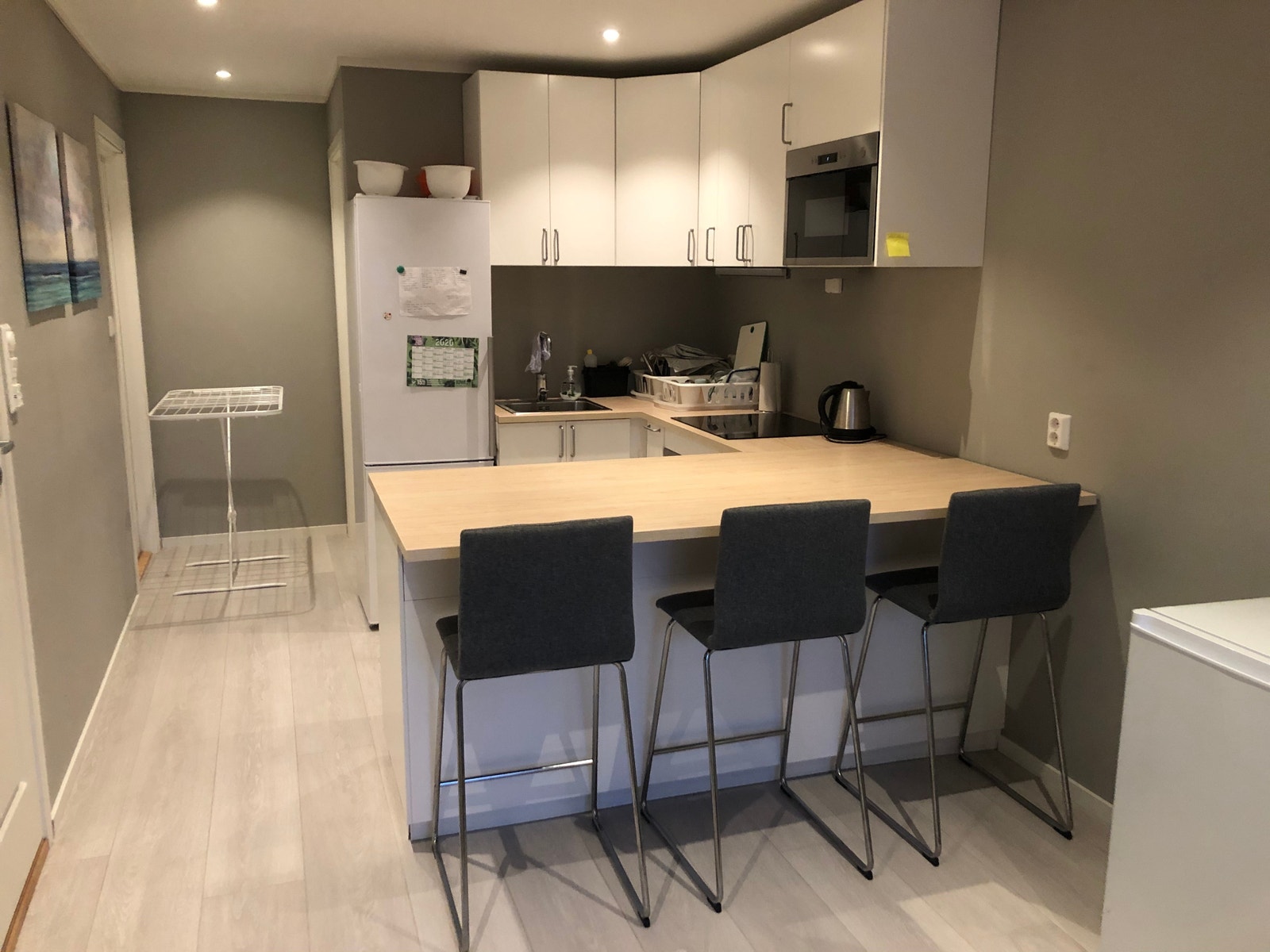 Kjøkken med spiseplass Galleribilde