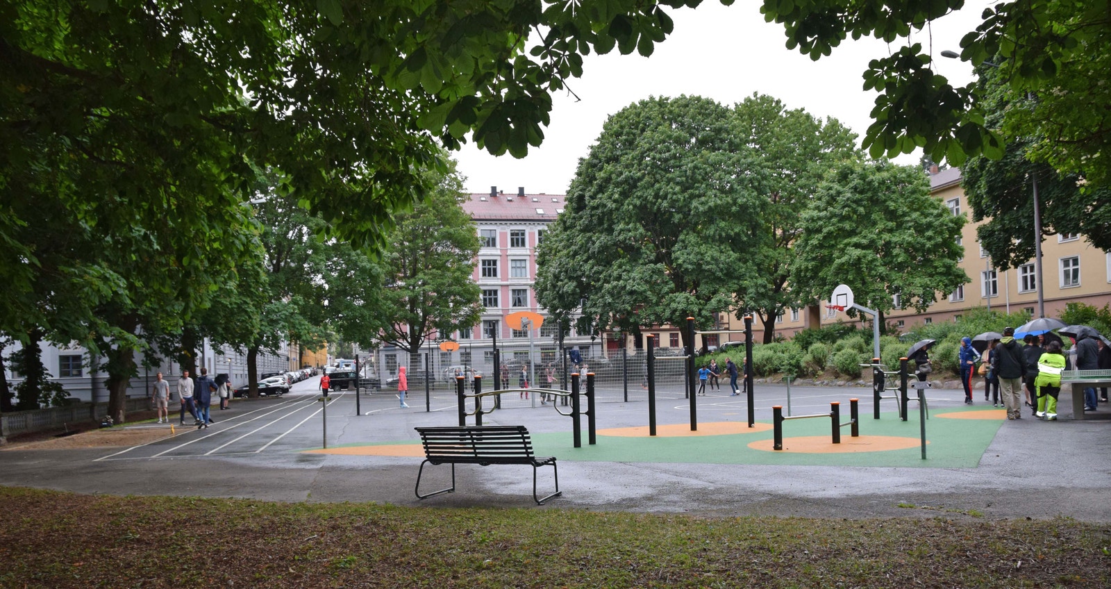 Parken utenfor leiligheten. Galleribilde