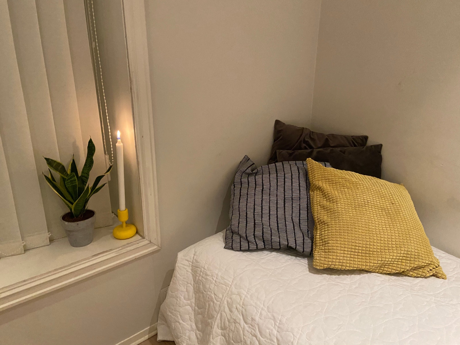 Detaljbilde fra et av soverommene. Galleribilde