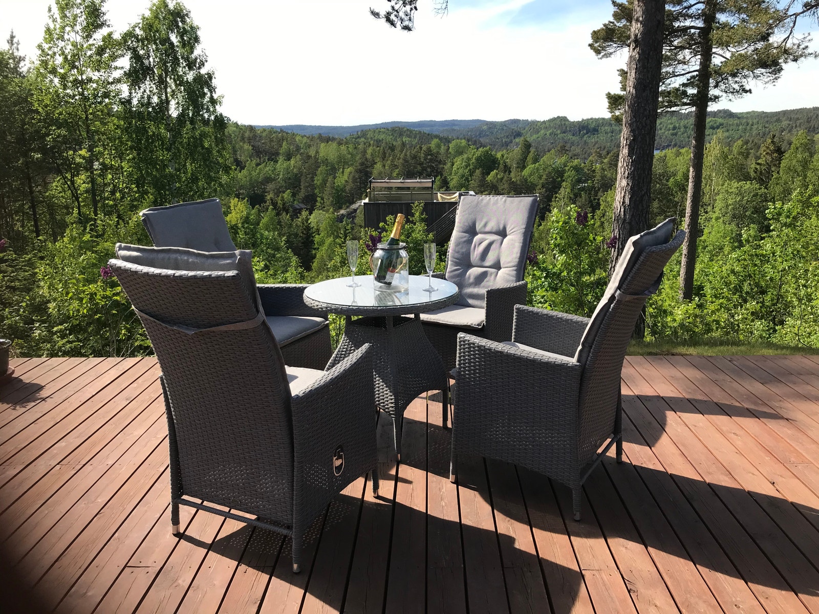 Sittegruppe med gode lenestoler og regulerbare rygglener Galleribilde