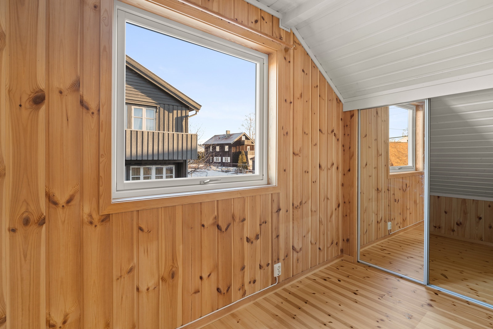 Trapperom med innvendig bod Galleribilde