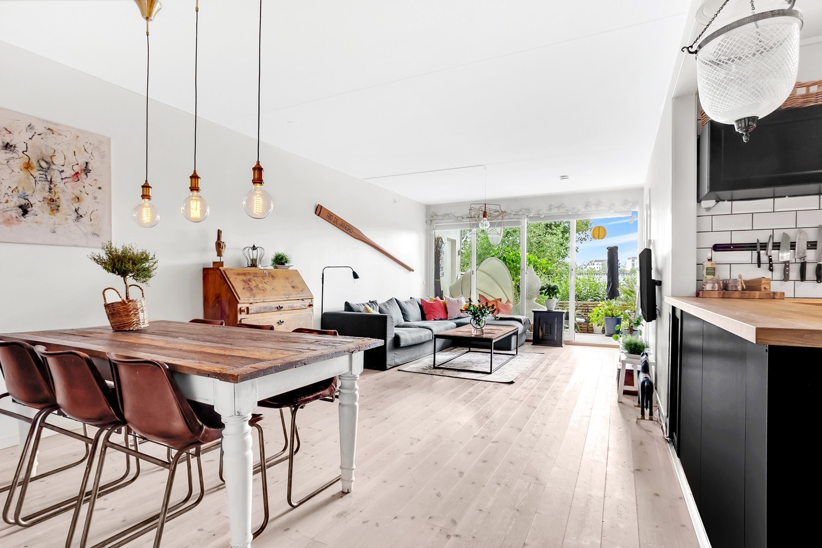 Spørsmål? Kontakt Christian Ro Heuch Galleribilde