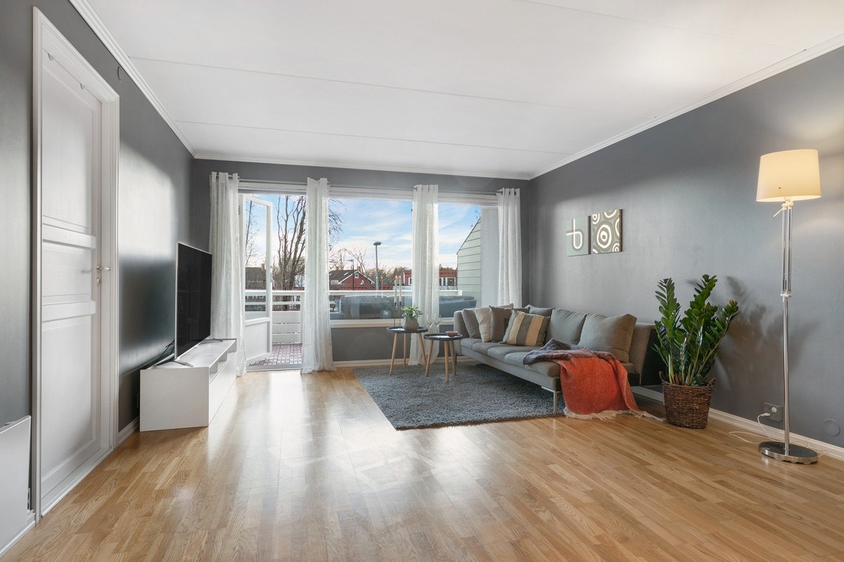 Den arealeffektive 3-roms leiligheten er på 67 m², og har utgang fra stue til en balkong på 17 m² Galleribilde