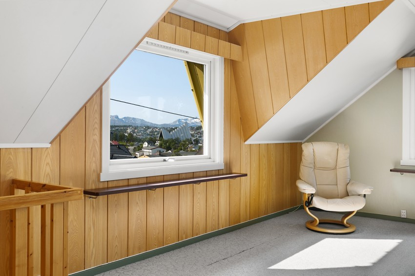 Gode lysforhold i loftstue