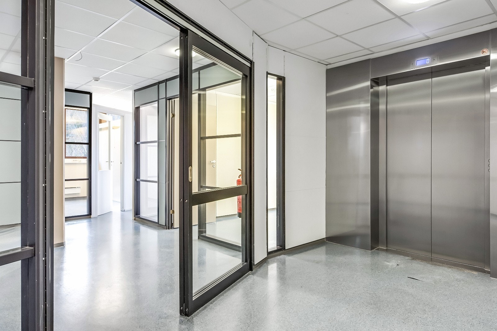 Heis med direkte aksess til lokalet Galleribilde