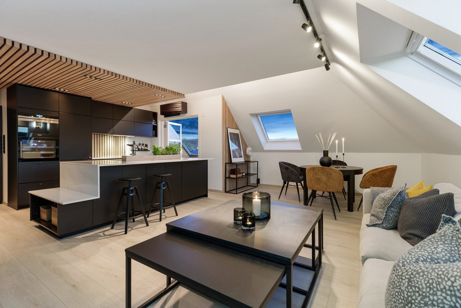 Webmegling v/ Silje Lavik har gleden av å presentere Conradis gate 5! Galleribilde