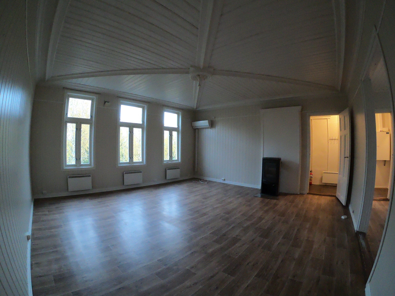 Stue, rom 211, foto med vidvinkel Galleribilde