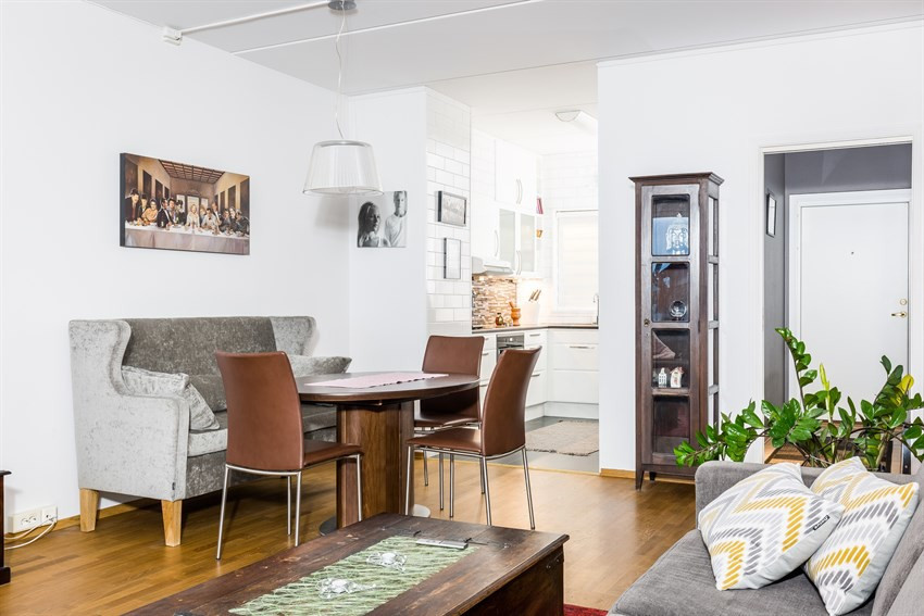 Spiseplass i forbindelse med kjøkken