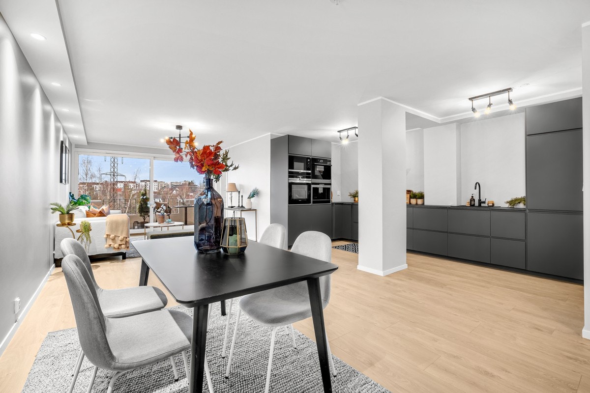 Spisestue som binder kjøkken og stue delen sammen! Galleribilde