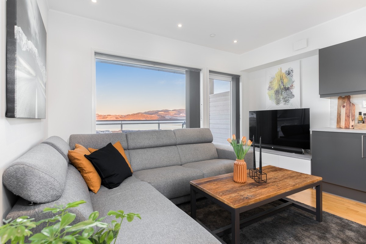 Leiligheten ble bygd i 2016 og holder en gjennomgående god standard. Galleribilde