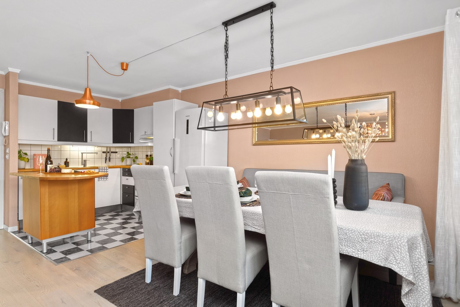 Stue/kjøkken Galleribilde