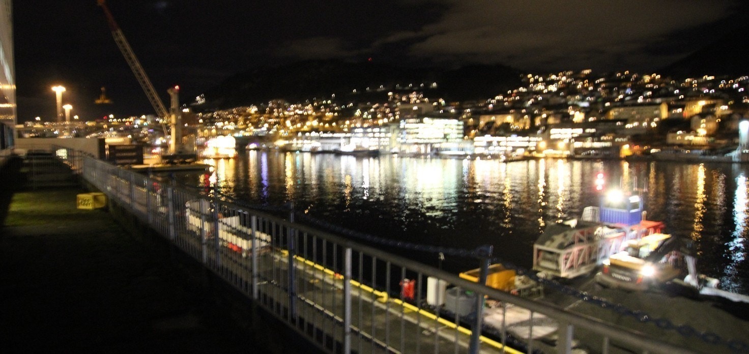 Sjekk utsikten fra altanen Galleribilde