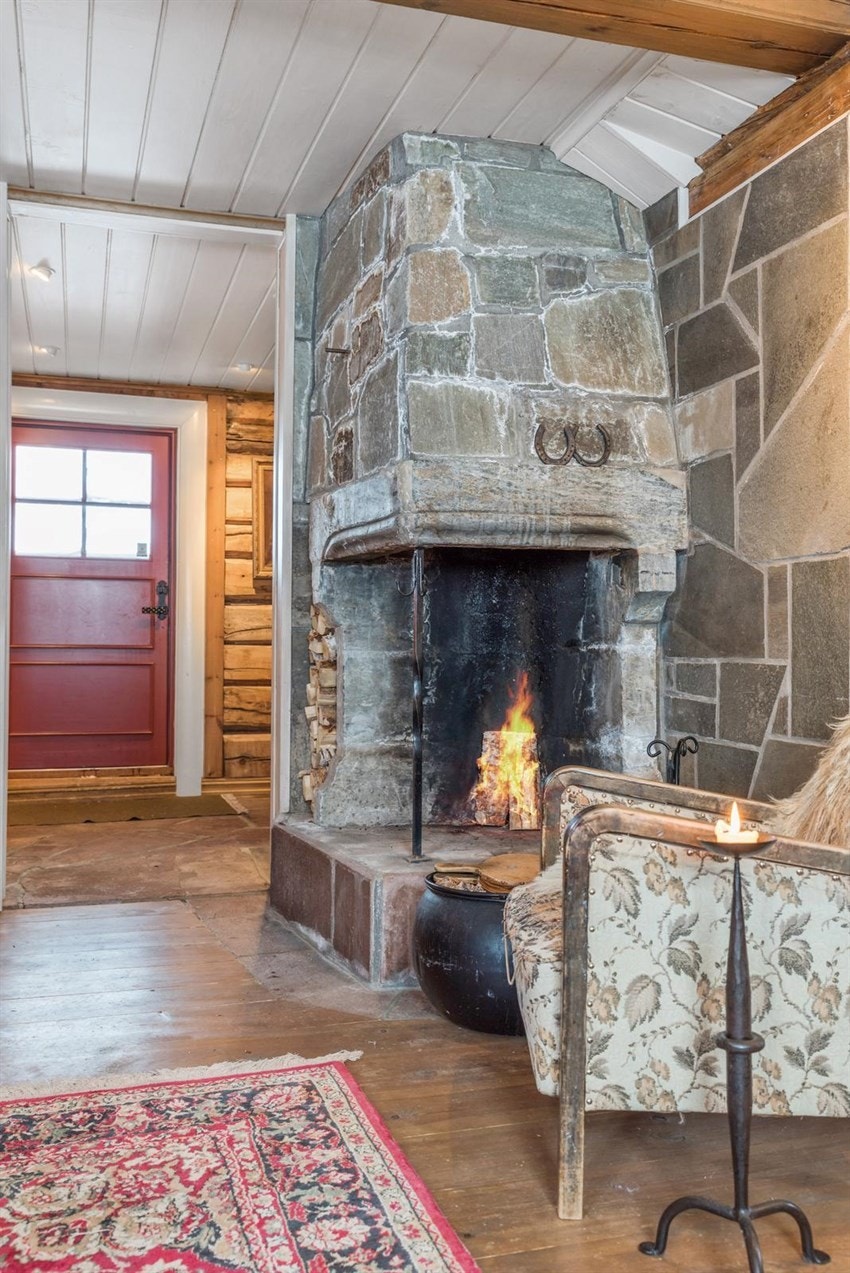 Peis i spisestue Galleribilde