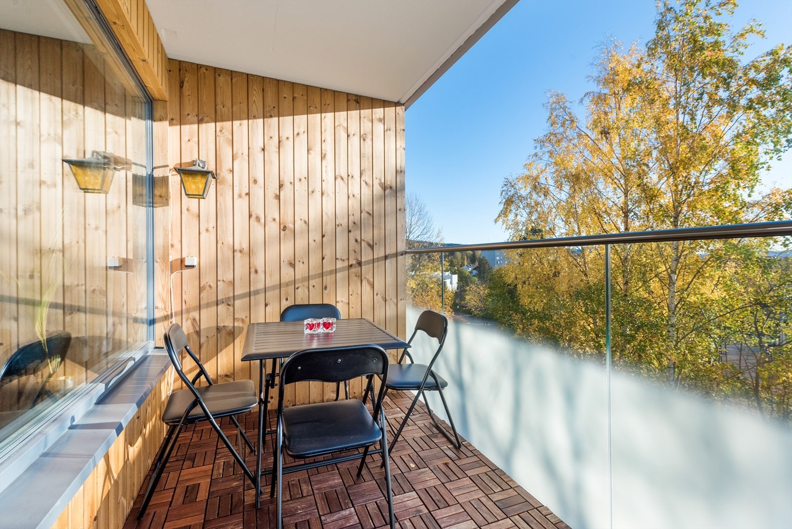 En lys og romslig leilighet med en sentral beliggenhet på Hovseter. Galleribilde