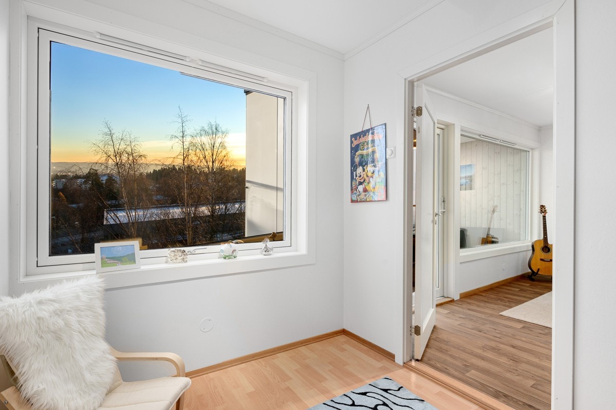 Soverom II, kan enkelt innredes som barnerom, gjesterom eller kontor. Galleribilde