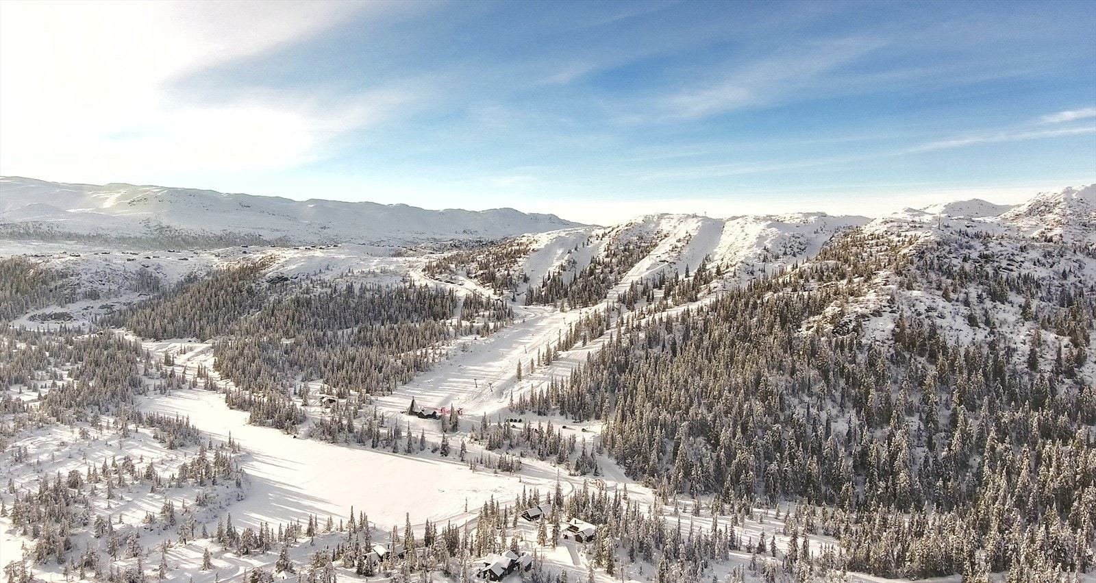 Høgevarde byr på blant annet familieskibakke med kafeteria/ varmestue med flotte løyper. Galleribilde