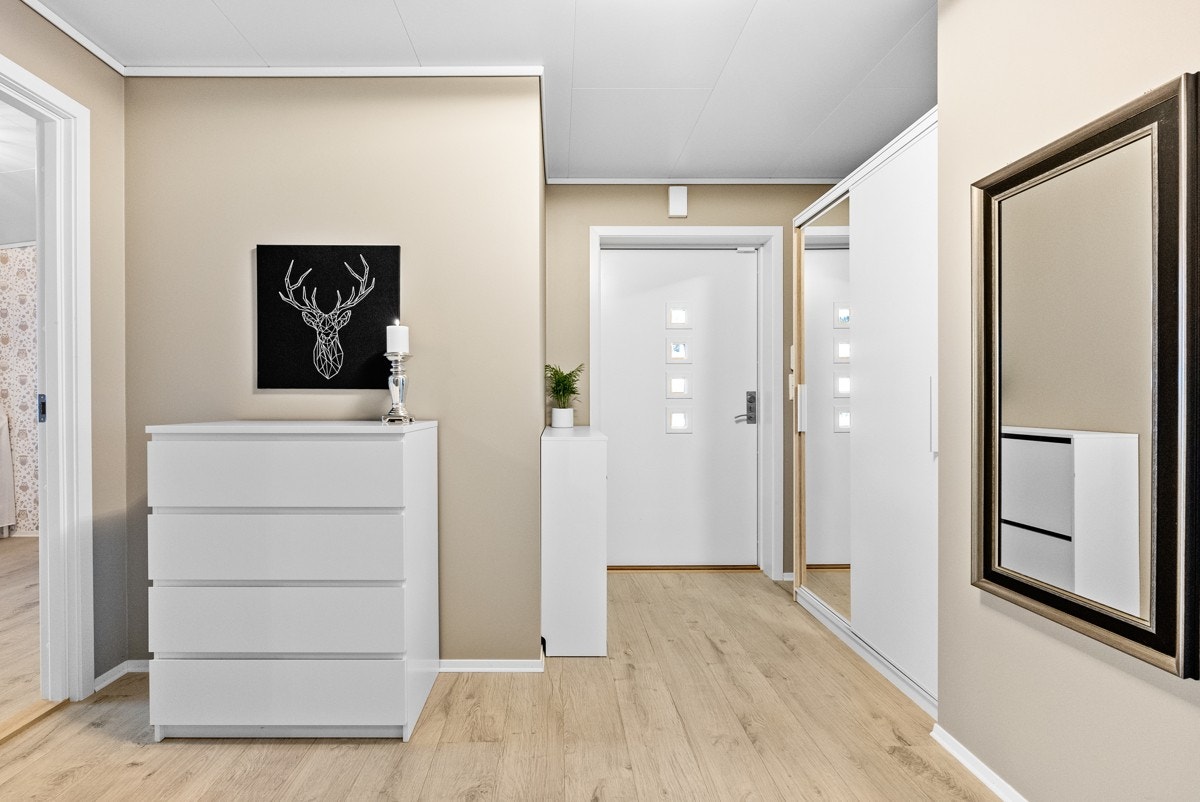 Entre og mellomgang Galleribilde