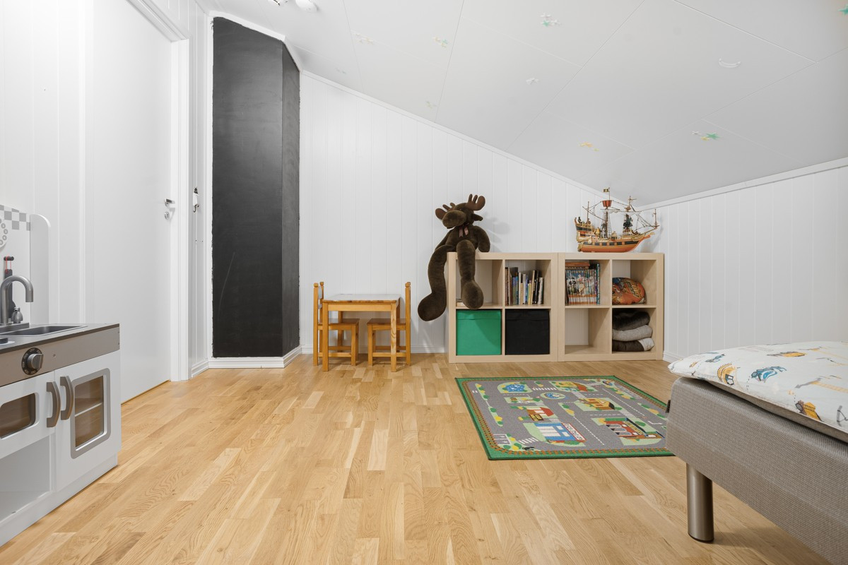 Alle soverommene i huset er av generøs størrelse!
