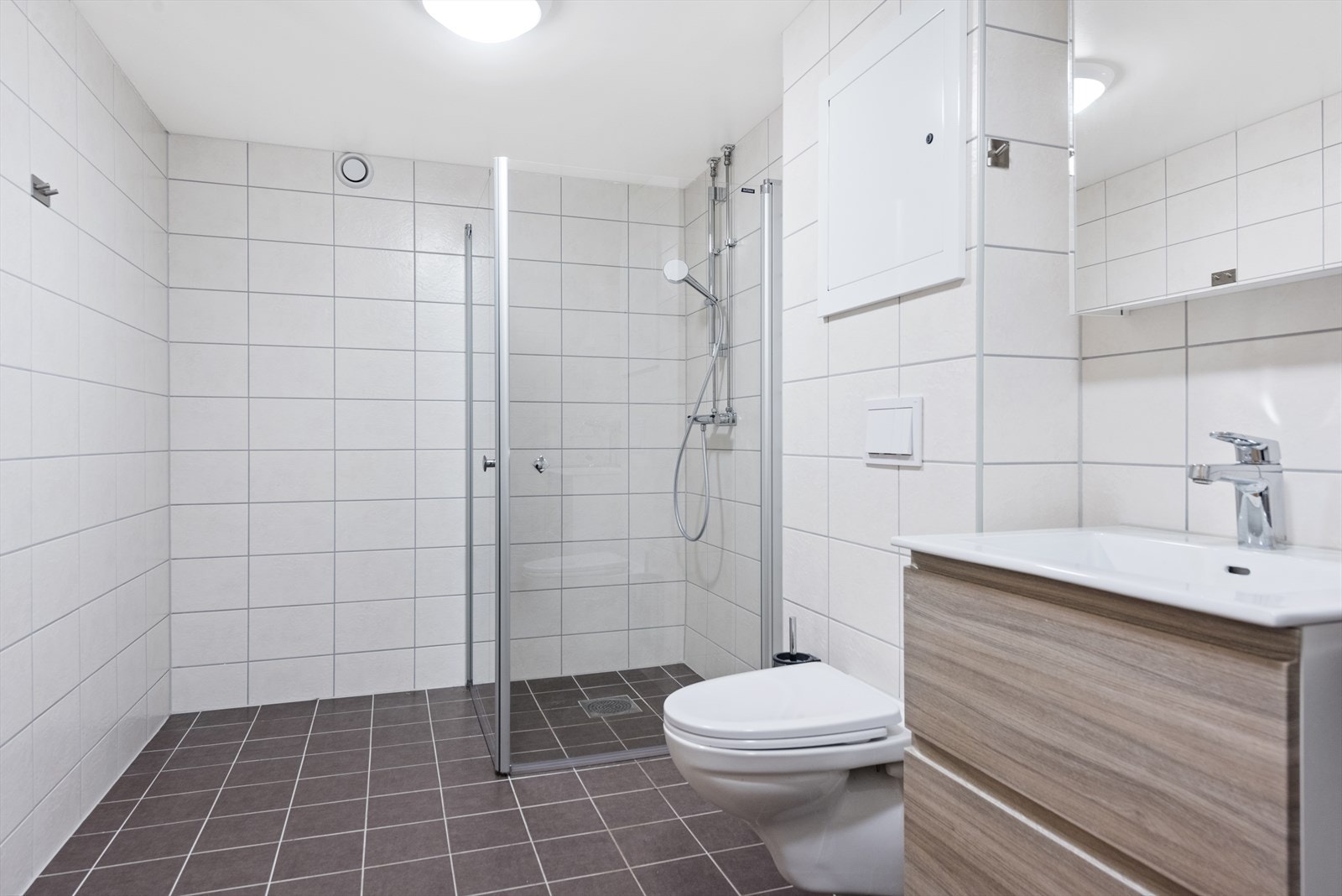 Meget romslig baderom. Galleribilde