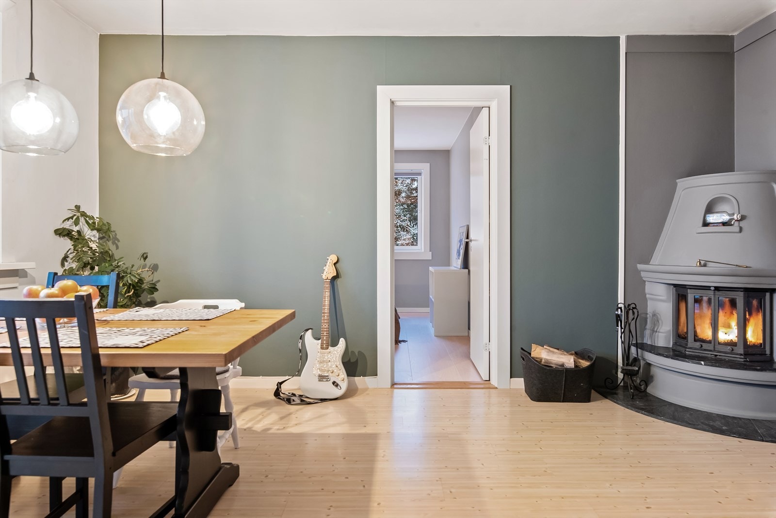 Peis som gir godt med varme på kalde vinterkvelder. Galleribilde