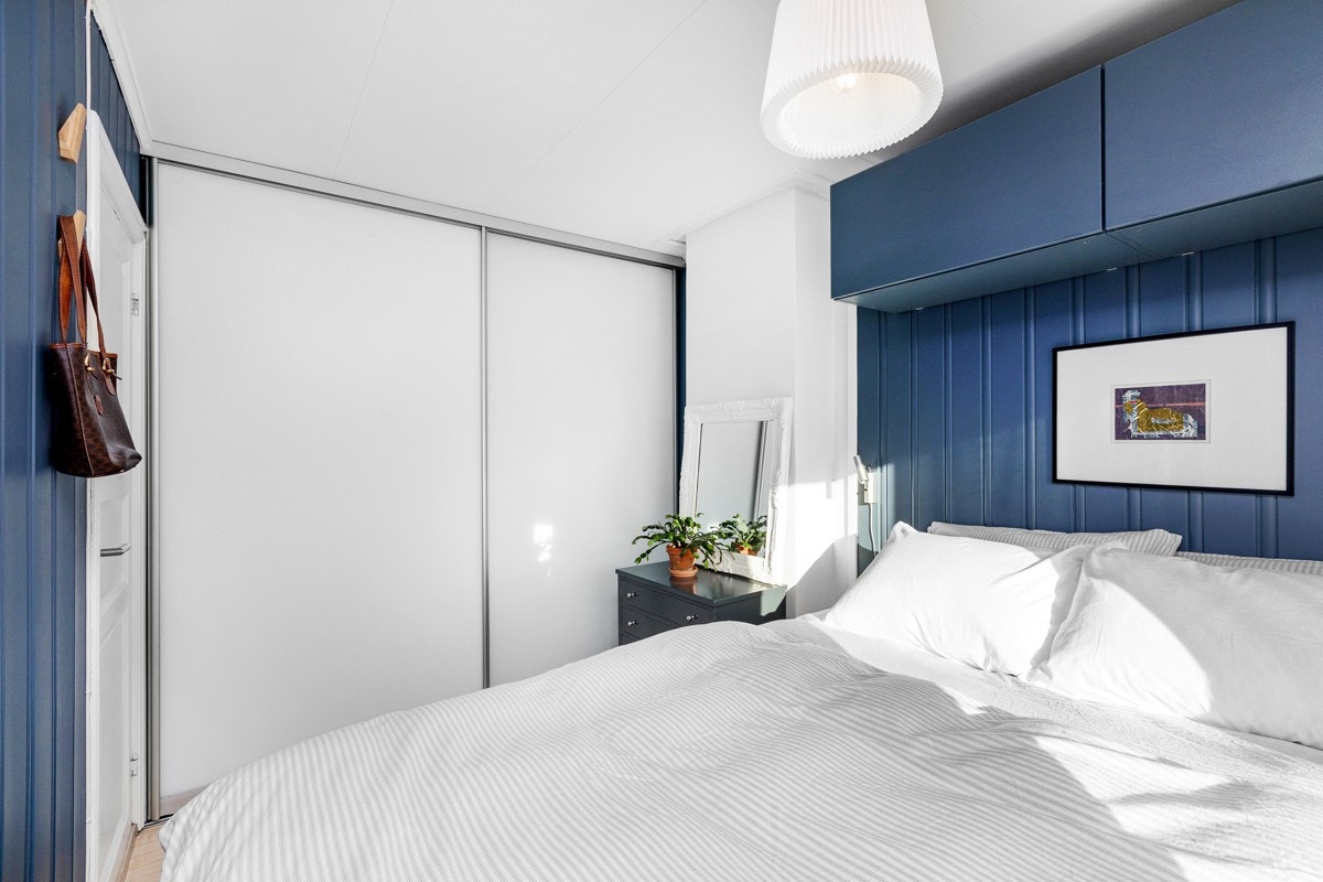 Stor skyvedørsgarderobe fra 2018 Galleribilde