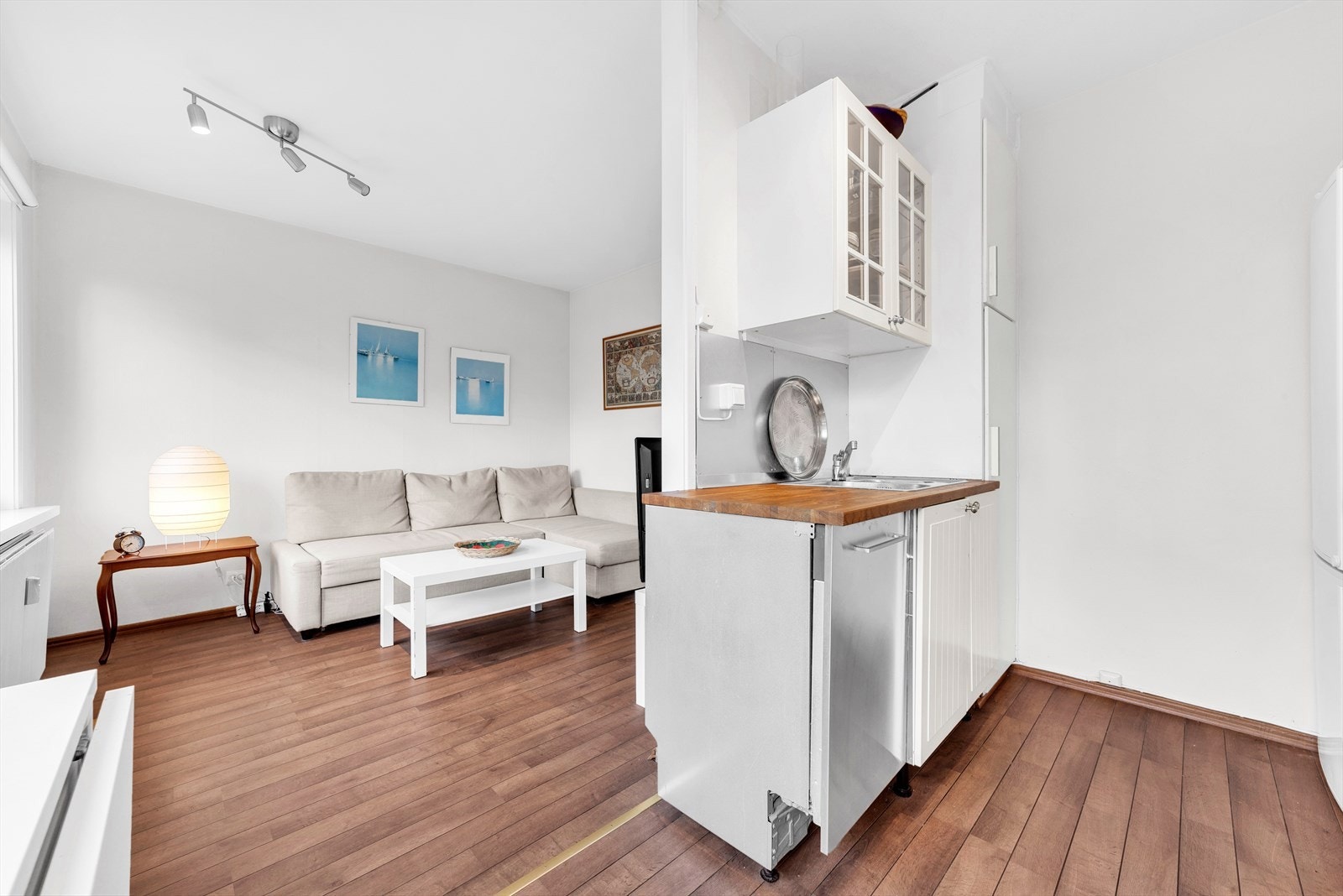 Praktisk og arealeffektiv 1-roms med sovealkove Galleribilde