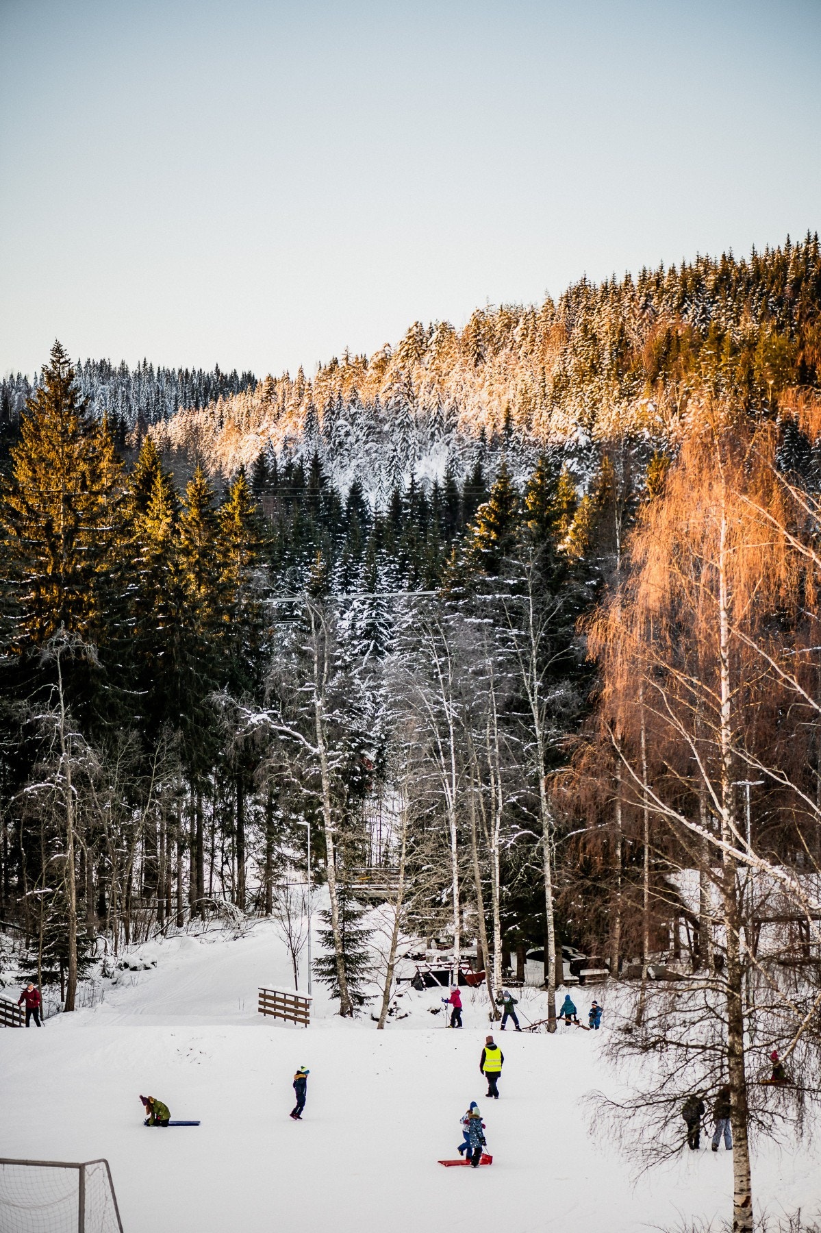 Flotte muligheter for lek og hygge i umiddelbar nærhet. Galleribilde