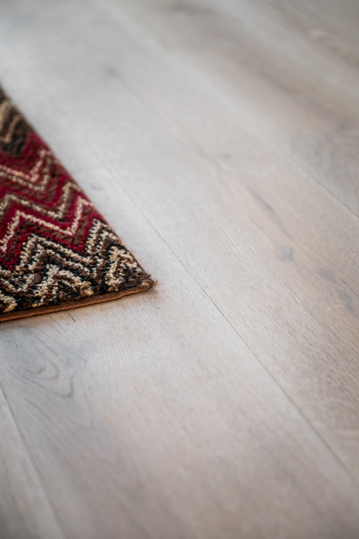 Flott gulv med 1-stavs eikeparkett. Galleribilde