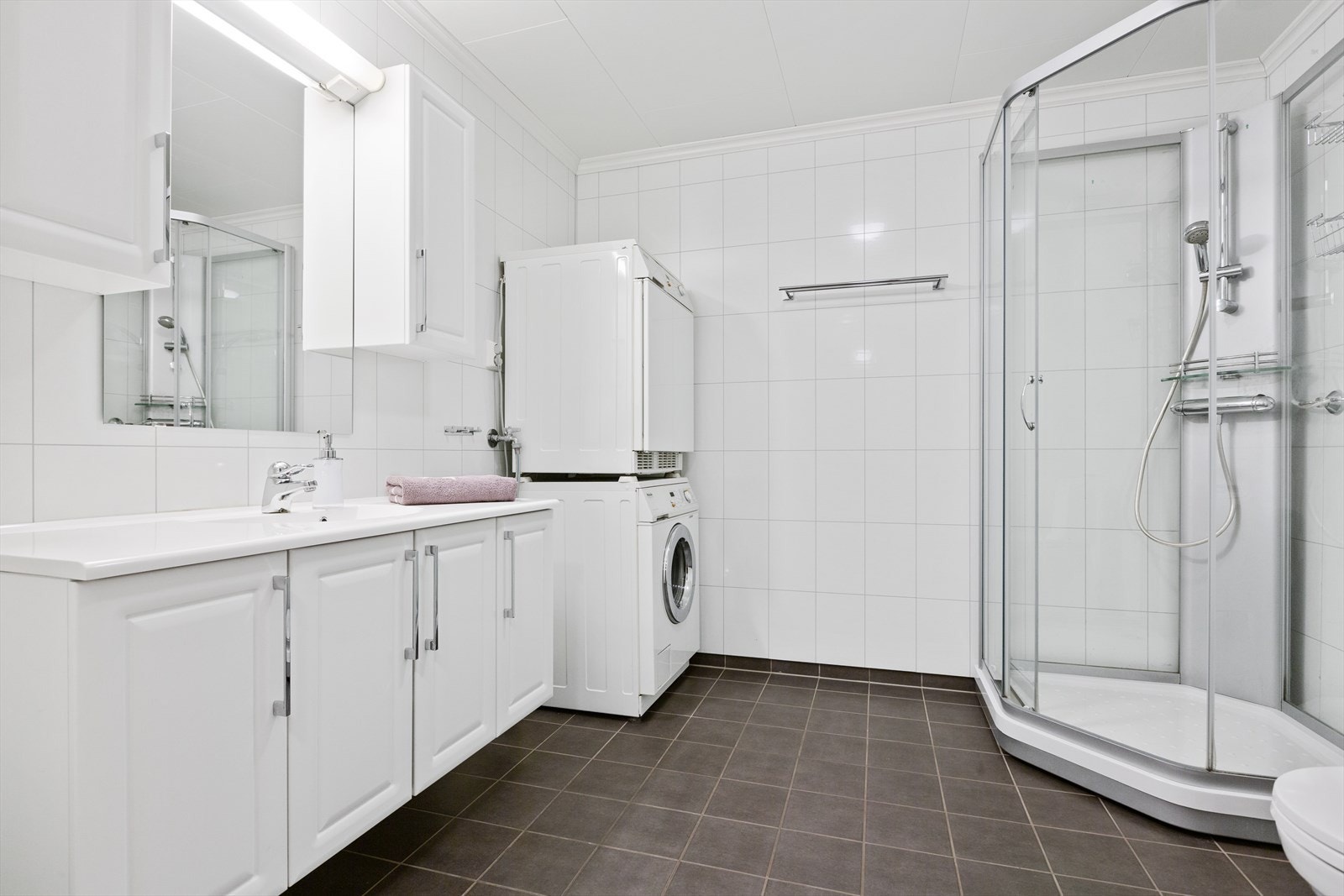 Lyst og pent bad Galleribilde