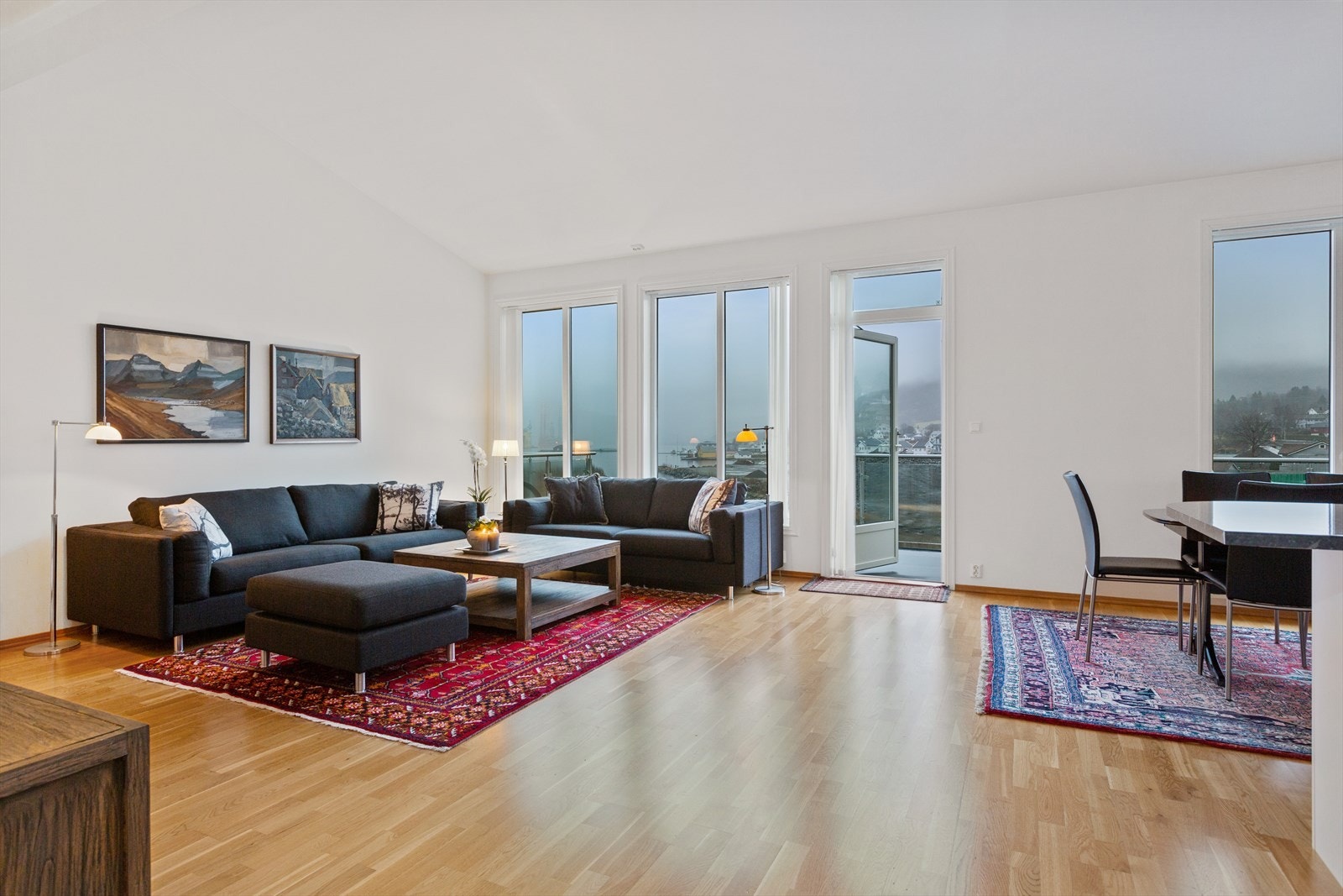 Ekstra god takhøyde gir luftige romløsninger Galleribilde