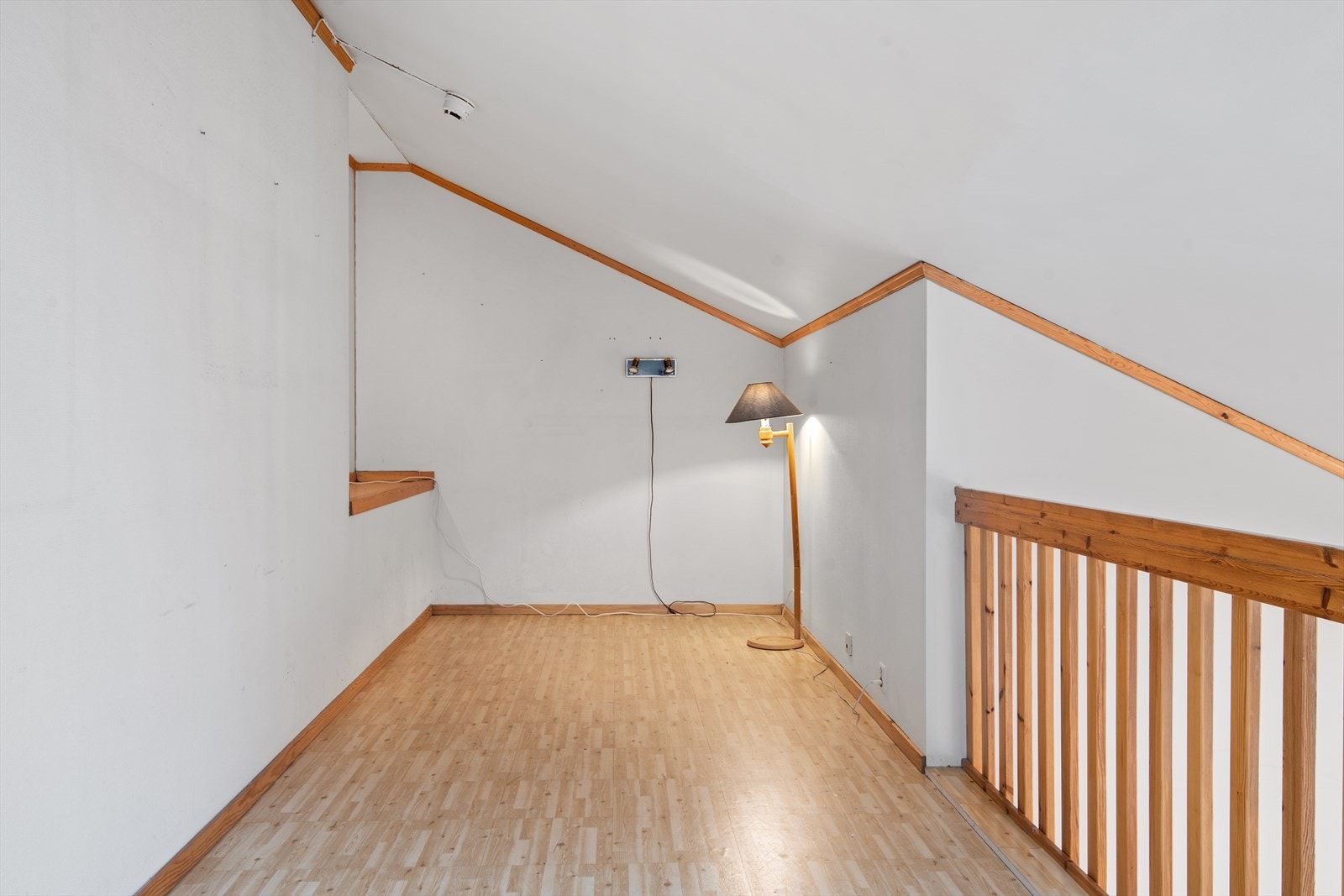 Hemsen er på 14,4 m², som gir gode muligheter. Mulig gjesterom? Galleribilde