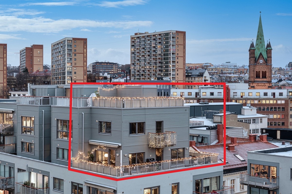 Sjelden sjanse - Penthouse på 100m² over to plan med to private takterrasser og balkong. Galleribilde