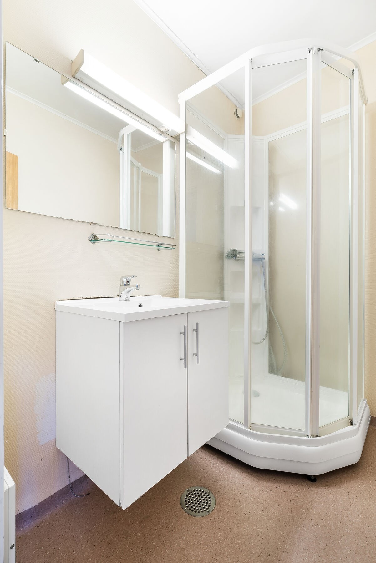 Bad i 2. etasje - annen leilighet. Galleribilde