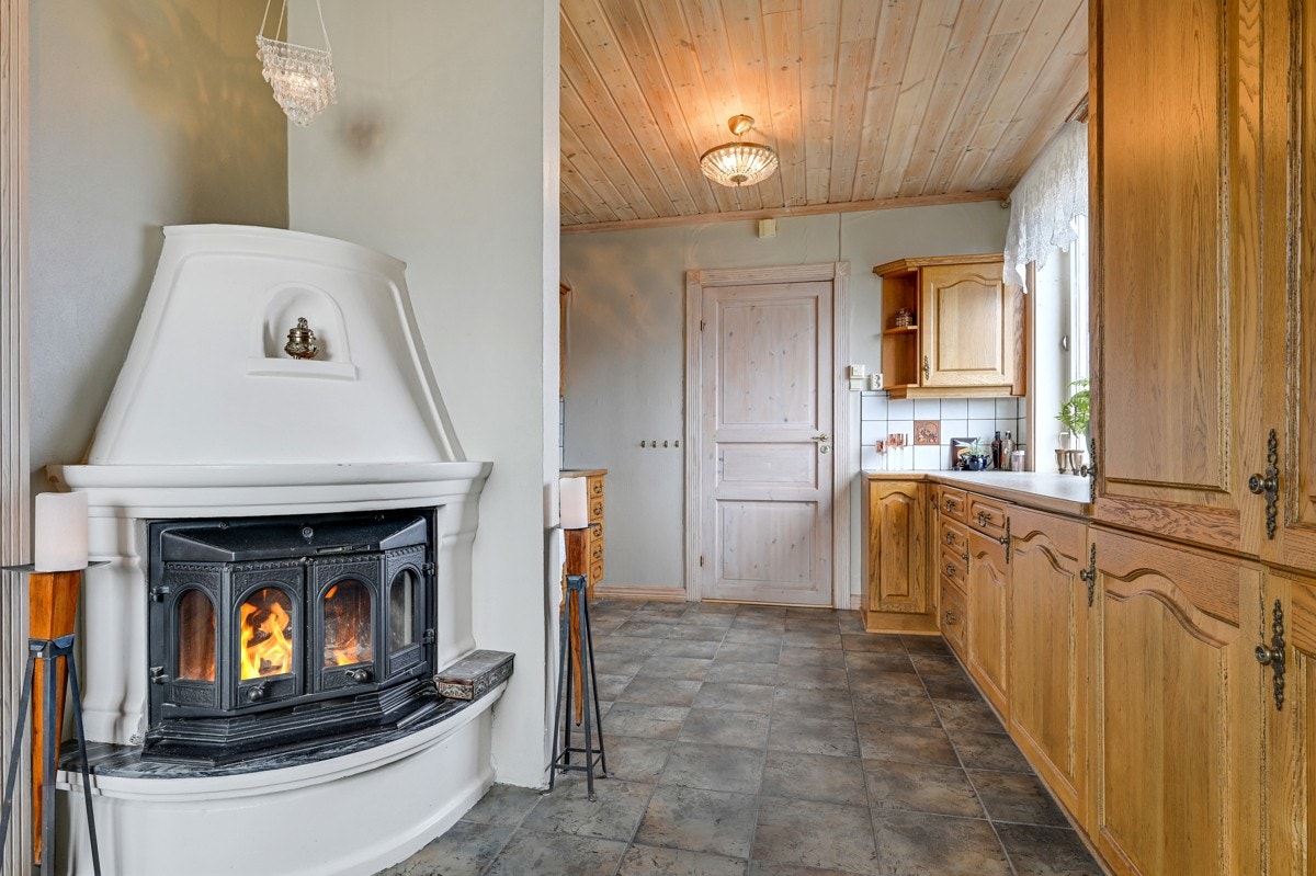 Stort kjøkken med god plass til å tilberede de lekreste retter Galleribilde