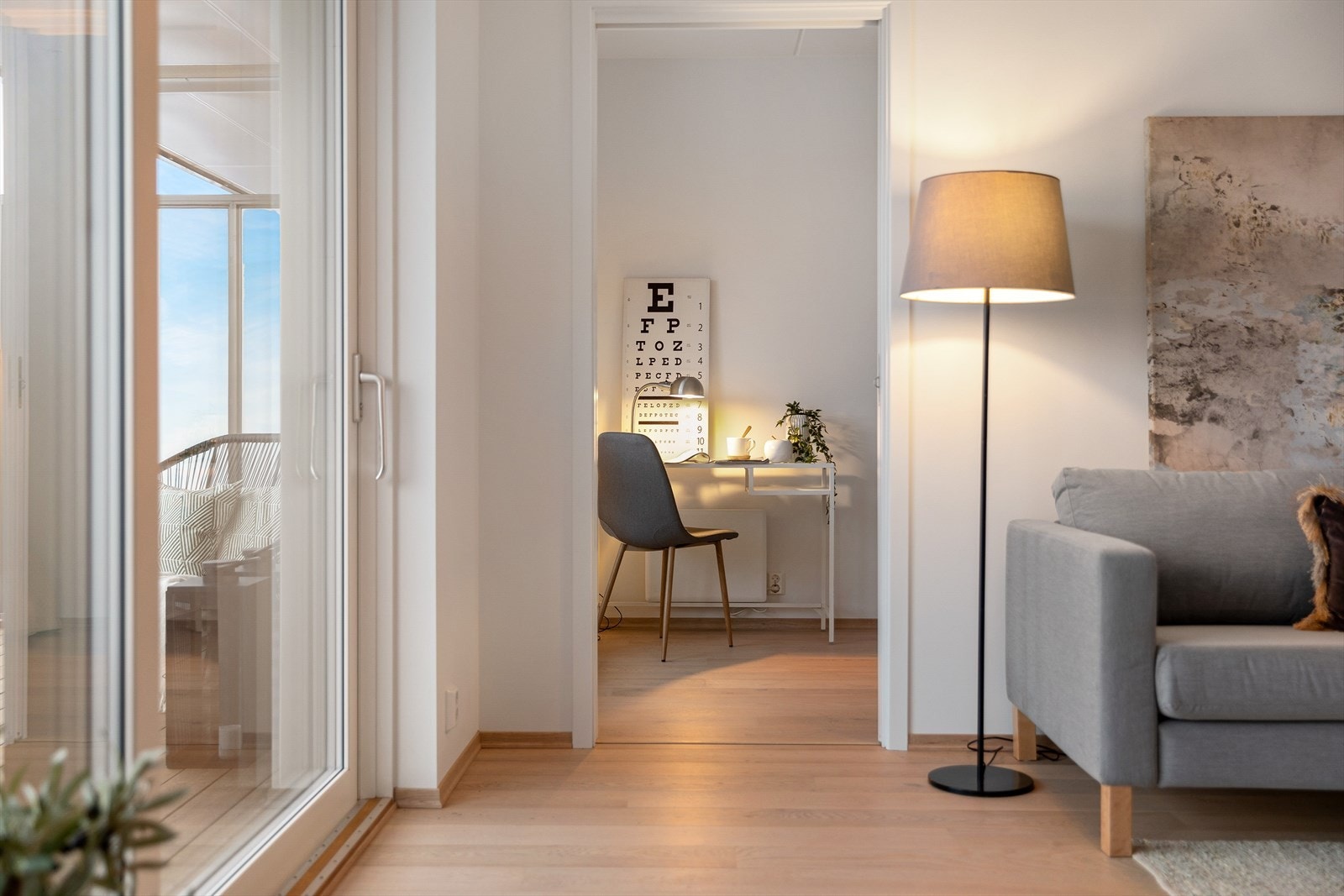 - Fra stuen har du inngang til soverom II - Galleribilde
