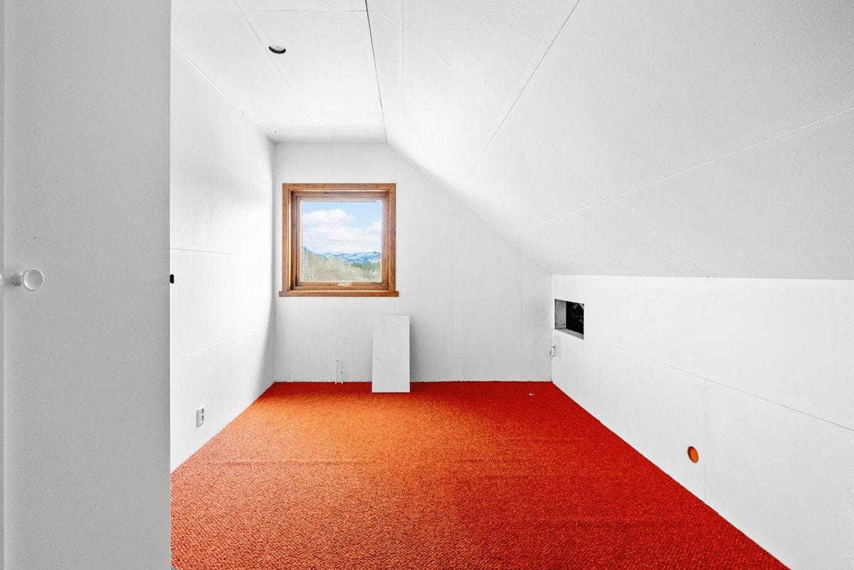 Soverom 2 av 2 i loftsetasjen Galleribilde
