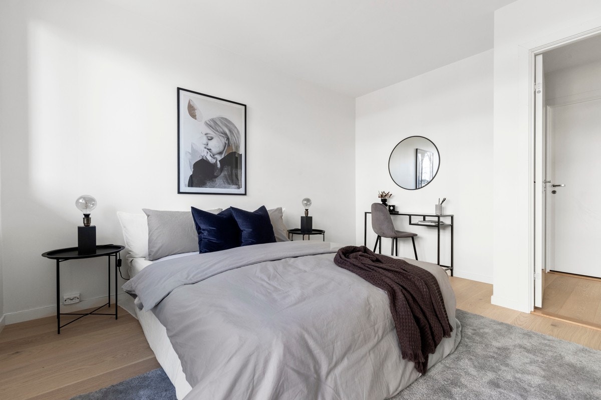 Soverommet er av god størrelse med god plass til lagring eller skrivepult, alt etter behov. Galleribilde