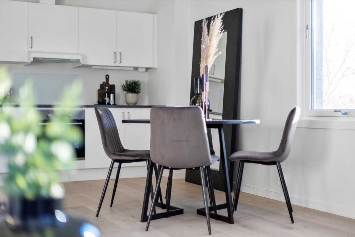 Plass til stor spisegruppe hvor du kan samle familie eller venner til en flott kveld. Galleribilde