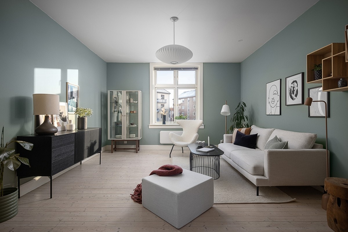 Gjennomgående og svært luftig 3-roms leilighet i 3. etasje. Galleribilde