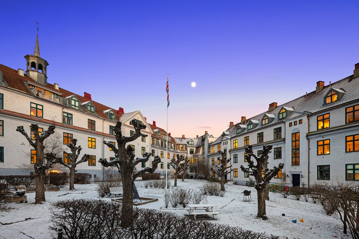 Cecilie Elliott J. v/Privatmegleren ønsker velkommen til ikoniske Krystallpalasset på Torshov. Galleribilde