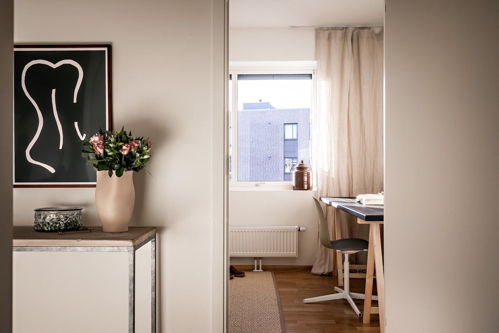 Soverom to har plass til seng, kontorløsning ev. annet ønskelig inventar. Galleribilde