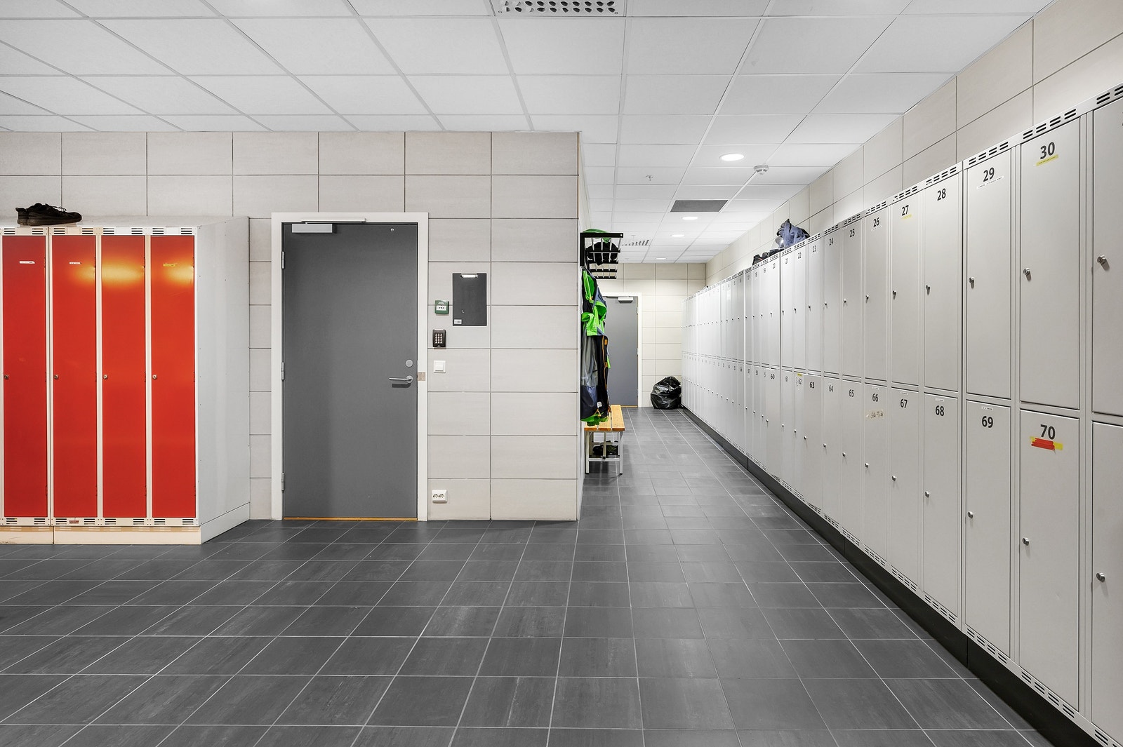 Dame og herregarderobe Galleribilde