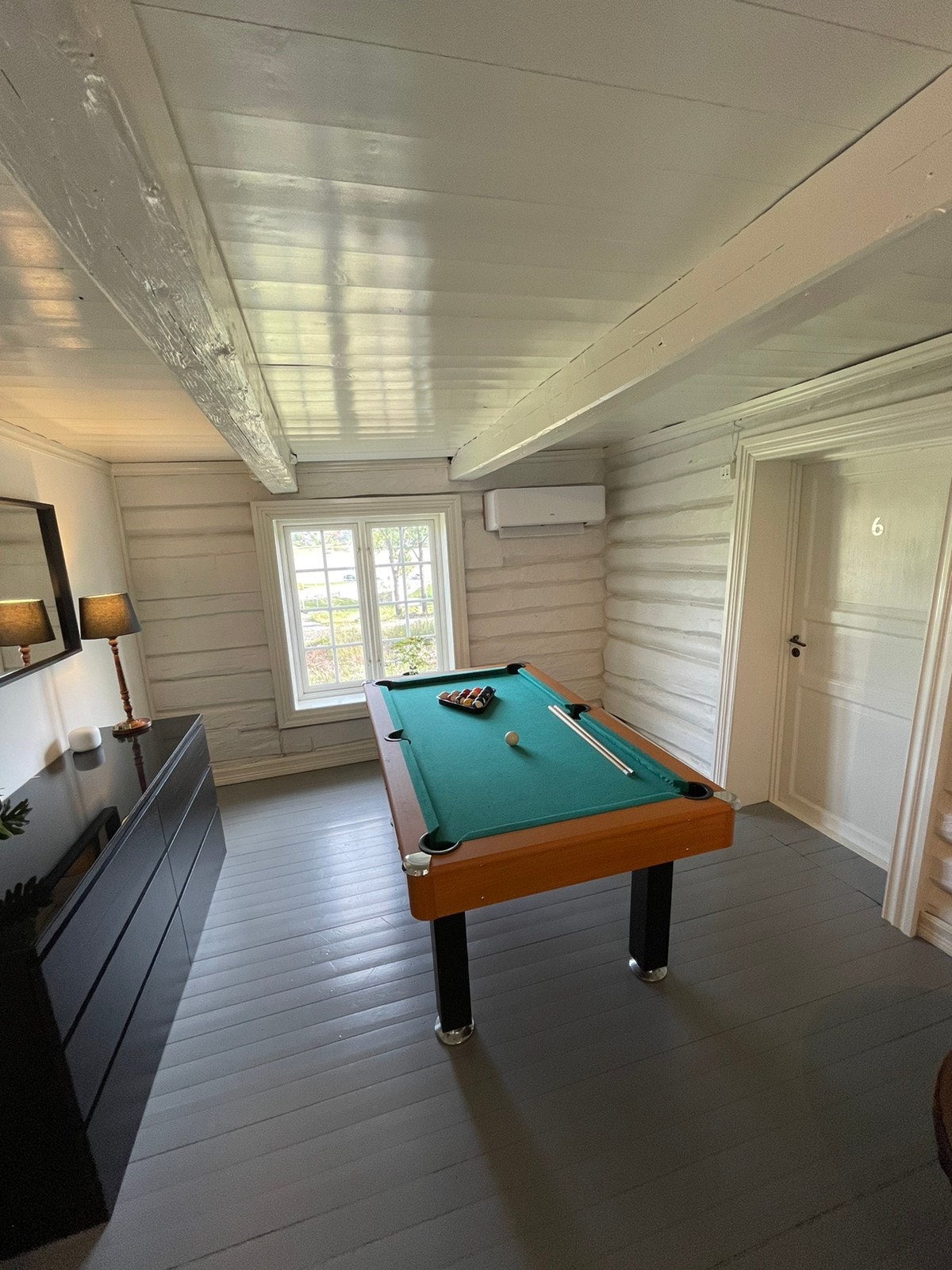 biljard bord 2. etg Galleribilde