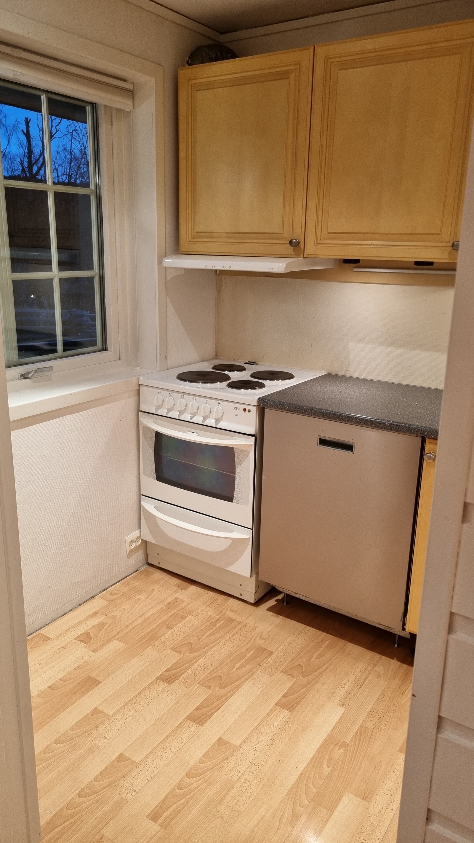 Stort vindu på kjøkken Galleribilde